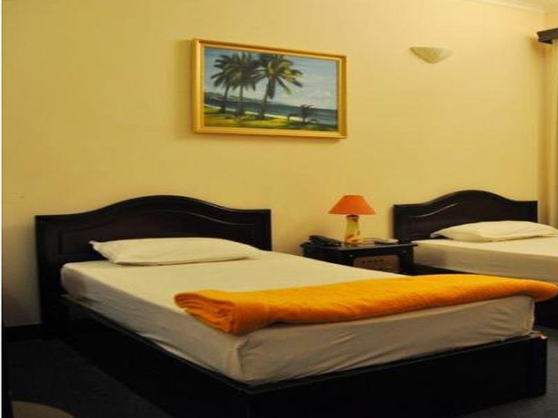 Ha Tien Hotel エクステリア 写真